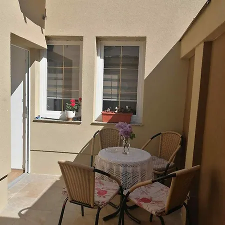 Apartment Asik